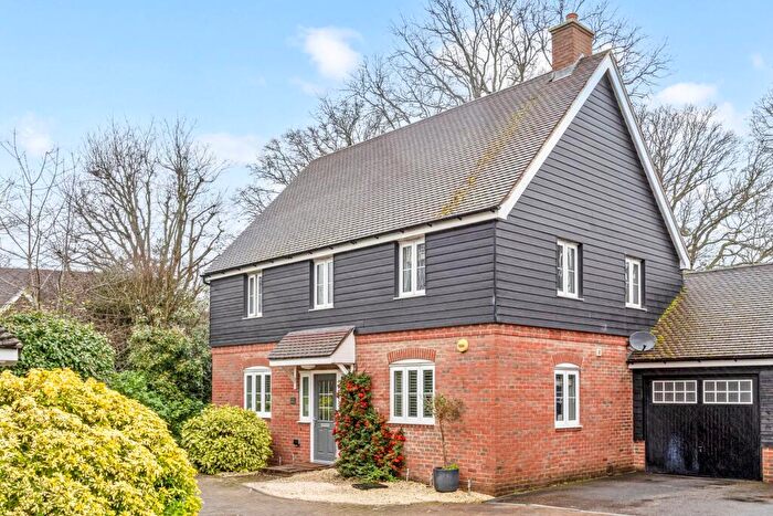 4 Bedroom Detached House For Sale In Wells Croft, Broadbridge Heath, RH12