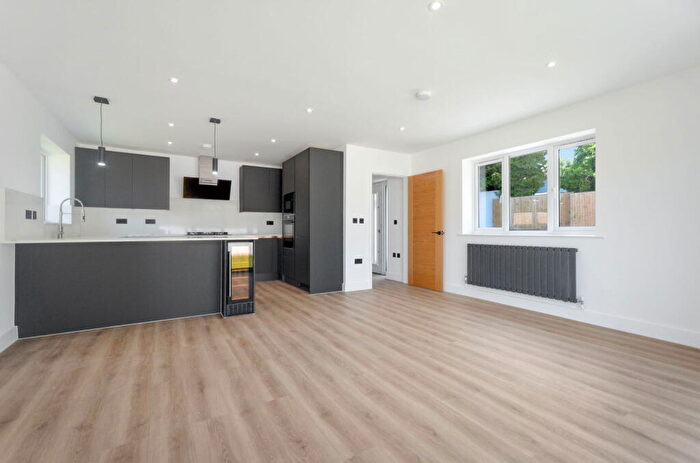 2 Bedroom Detached Bungalow For Sale In Peaslands Road, Saffron Walden, CB11