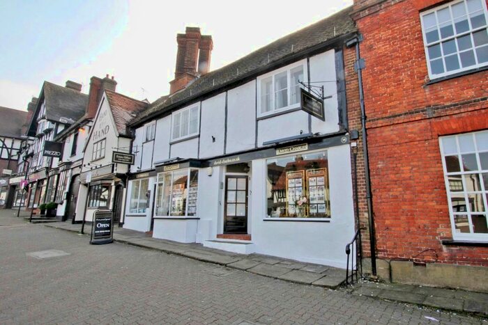 2 Bedroom Flat To Rent In High Street, Pinner, HA5