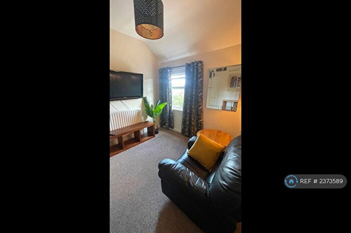 1 Bedroom Flat To Rent In Belfast, Belfast, BT4