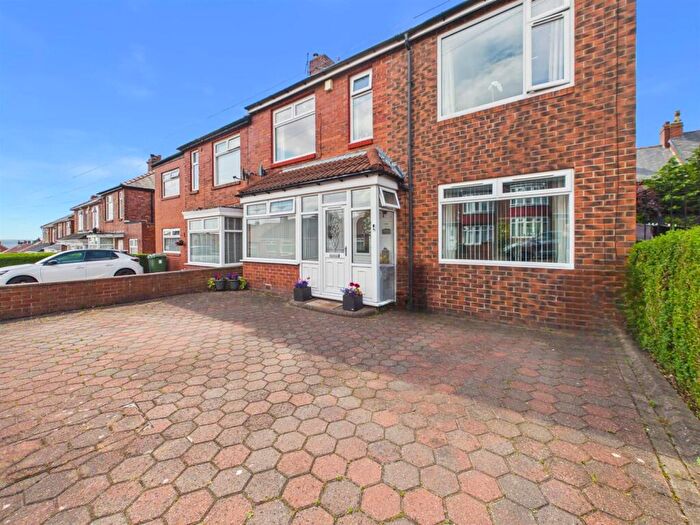 3 Bedroom Semi-Detached House For Sale In Coniston Gardens, Low Fell, Gateshead, NE9
