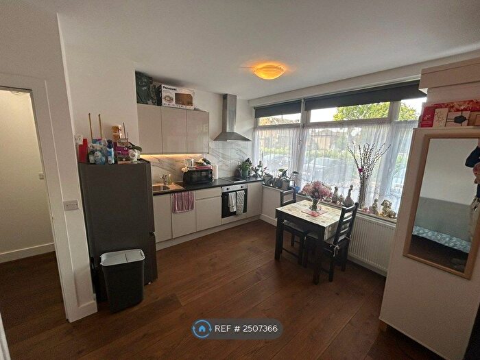 Studio To Rent In Rubens House, London, N3