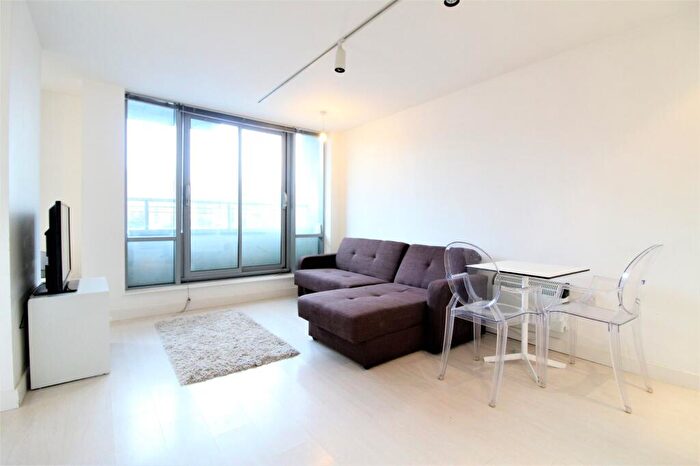 Apartment To Rent In Manor Mills, Ingram Street, Leeds, West Yorkshire, LS11