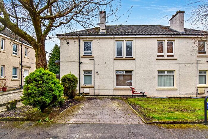 2 Bedroom Flat For Sale In Kingston Flats, Kilsyth, G65