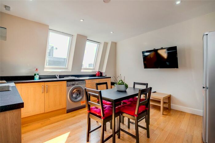 3 Bedroom Apartment To Rent In Camden Road, London, N7