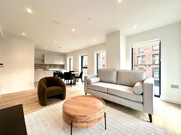 2 Bedroom Apartment To Rent In Calico Building, Manchester New Square Whitworth Street, M1