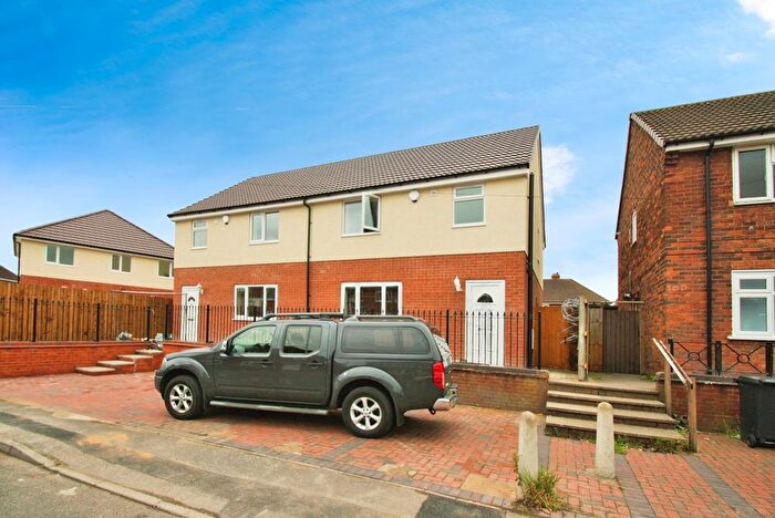 3 Bedroom Semi-Detached House To Rent In Coronation Road, Tipton, DY4