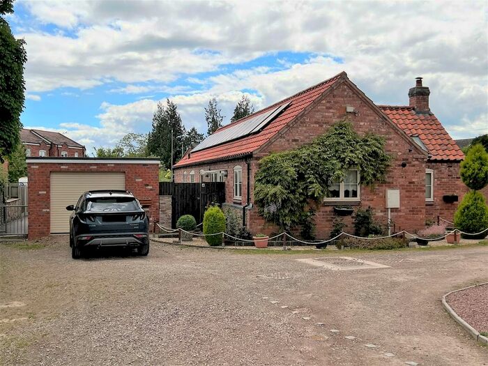 3 Bedroom Detached Bungalow For Sale In Kyrle, The Village, Dymock, GL18