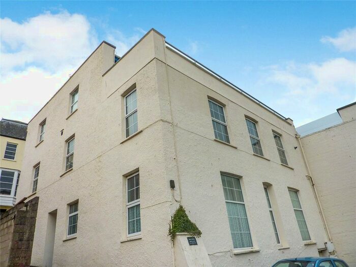 1 Bedroom Flat To Rent In Avenue Road, Ilfracombe, EX34
