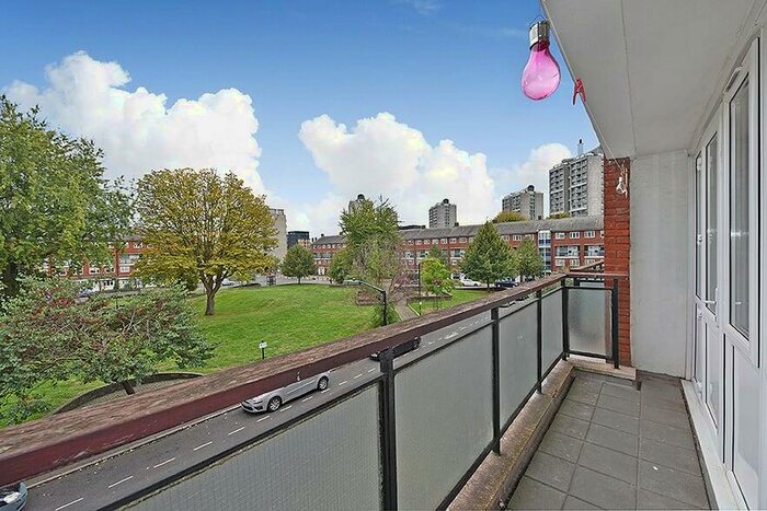 4 Bedroom Flat To Rent In Forsyth Gardens, London, Kennington, Southwark, SE17