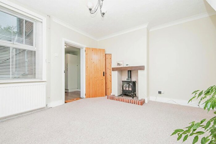 2 Bedroom End Of Terrace House For Sale In Clacton Road, Little Oakley, Harwich, CO12