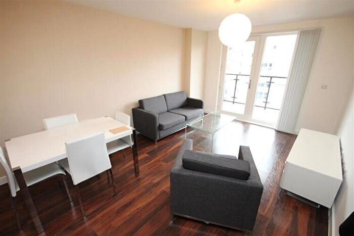 2 Bedroom Apartment To Rent In Riverside, Derwent Street Salford, M5