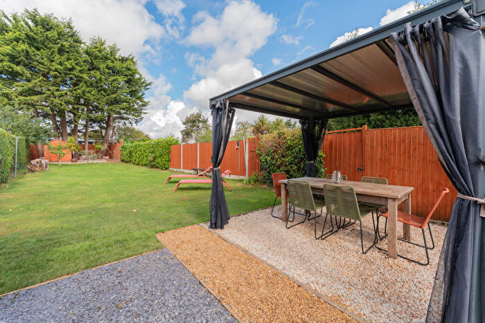 1 Bedroom Cottage For Sale In Stanley Lane, Wirral, CH62