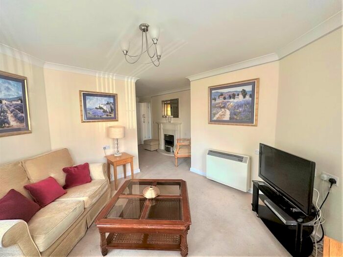 2 Bedroom Property To Rent In Leicester Road, New Barnet, Barnet, EN5