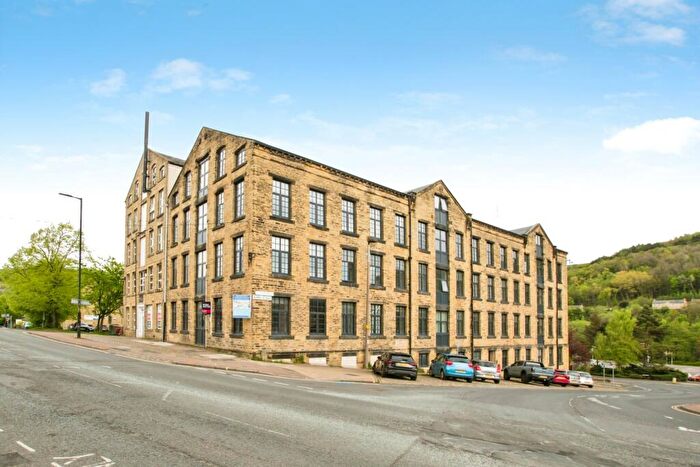 1 Bedroom Flat For Sale In Alfred Street East, Halifax, West Yorkshire, HX1