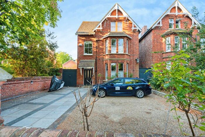 1 Bedroom Flat For Sale In Lansdowne Road, Bedford, Bedfordshire, MK40