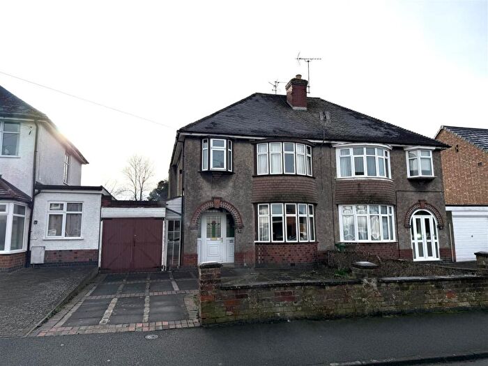 3 Bedroom Semi Detached House For Sale In Mere Road, Wigston, LE18