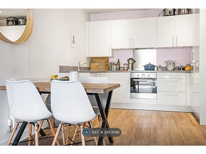 2 Bedroom Flat To Rent In Victoria St, St Albans, AL1