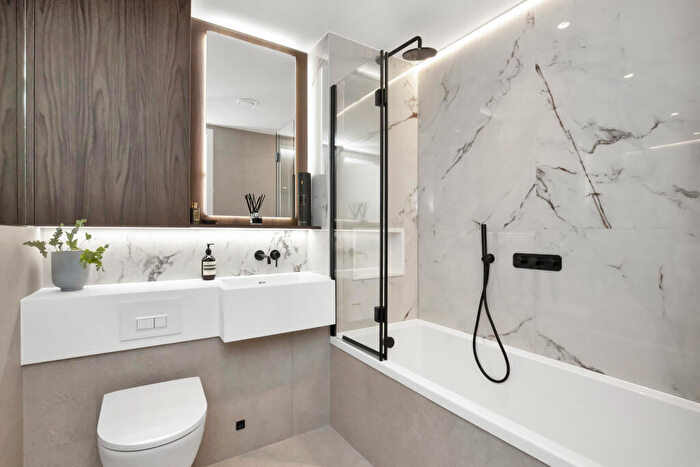 1 Bedroom Apartment For Sale In West Hampstead Central, London, NW6