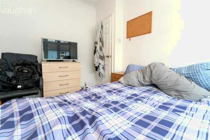 4 Bedroom Terraced House To Rent In Edinburgh Road, Brighton, BN2