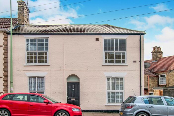 1 Bedroom Flat To Rent In Morton Road, Pakefield, Lowestoft, NR33