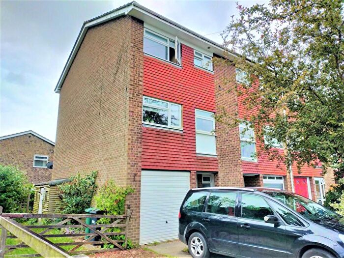 4 Bedroom Terraced House To Rent In Durfold Drive, Reigate, RH2