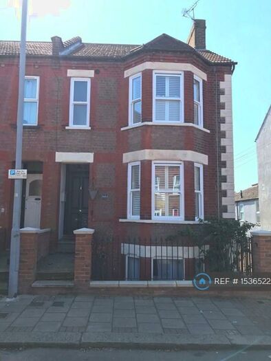 2 Bedroom Maisonette To Rent In Clarendon Road, Luton, LU2