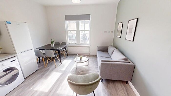 4 Bedroom Flat To Rent In Piccadilly Place, Bath, BA1