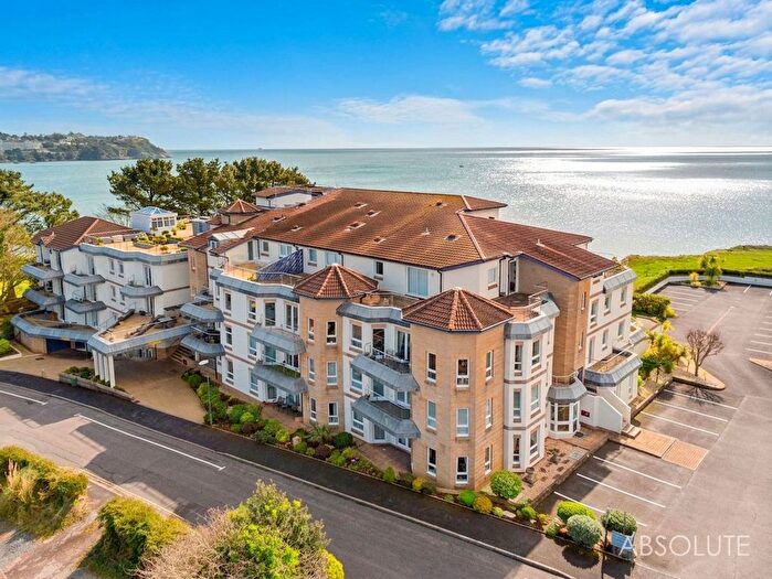 2 Bedroom Flat For Sale In Cliff Road, Torquay, TQ2