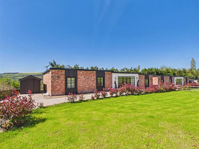 4 Bedroom House To Rent In Meadow House, Oughtibridge, Sheffield, S35