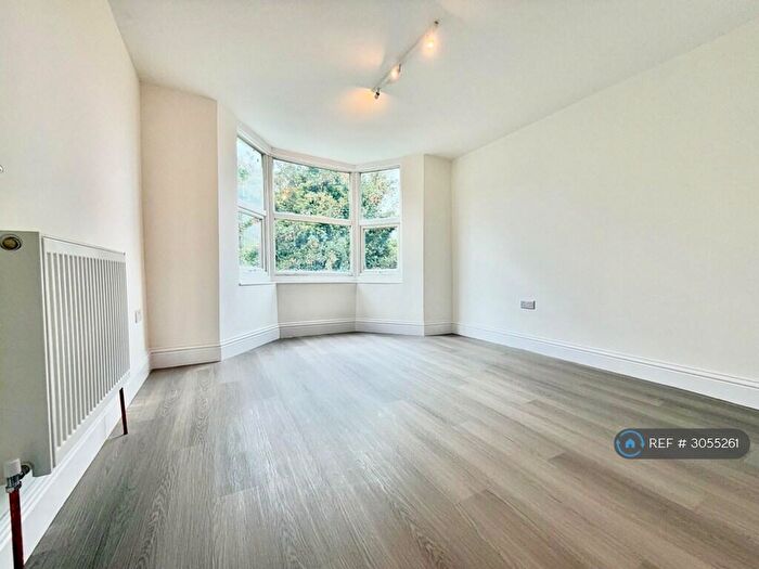 3 Bedroom Flat To Rent In Surrey Road, Margate, CT9