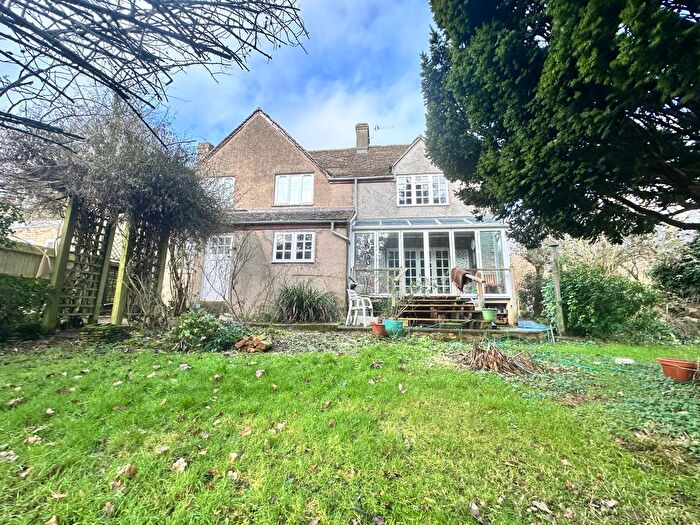 3 Bedroom Property To Rent In Minster Lovell, Witney, OX29