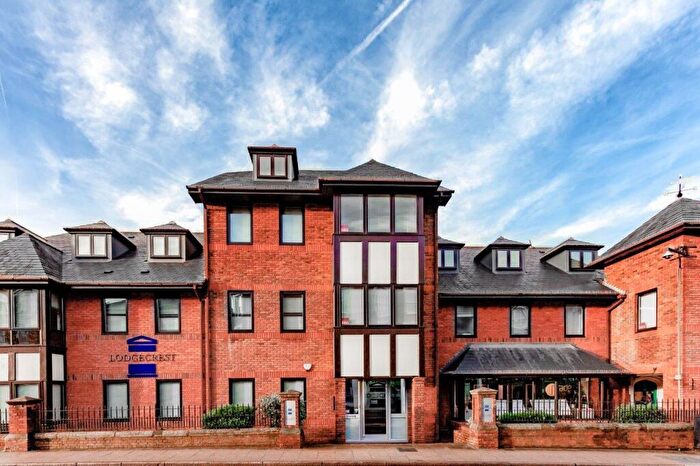 2 Bedroom Flat To Rent In Jubilee Terrace, Dorking, RH4