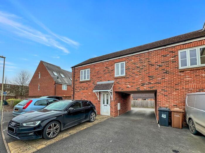 2 Bedroom Maisonette To Rent In Sunflower Way, Andover, SP11