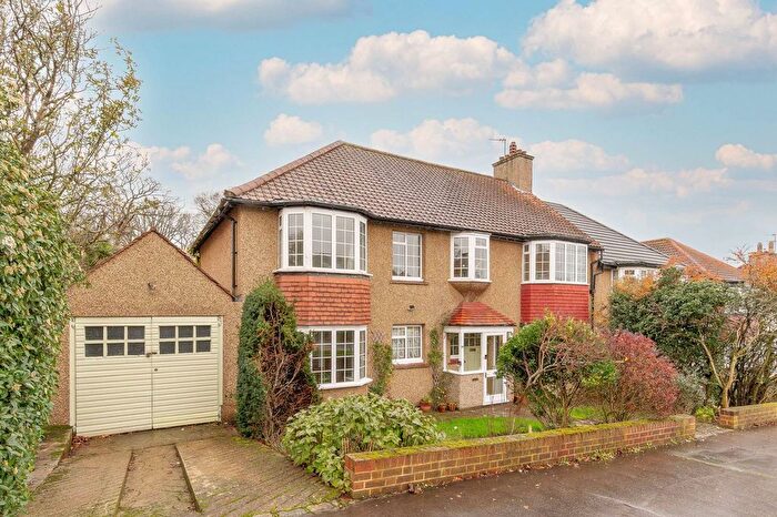 6 Bedroom Semi Detached House For Sale In Norbury Hill, Norbury, London, SW16