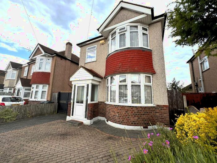3 Bedroom Detached House To Rent In Denver Road, Dartford, DA1