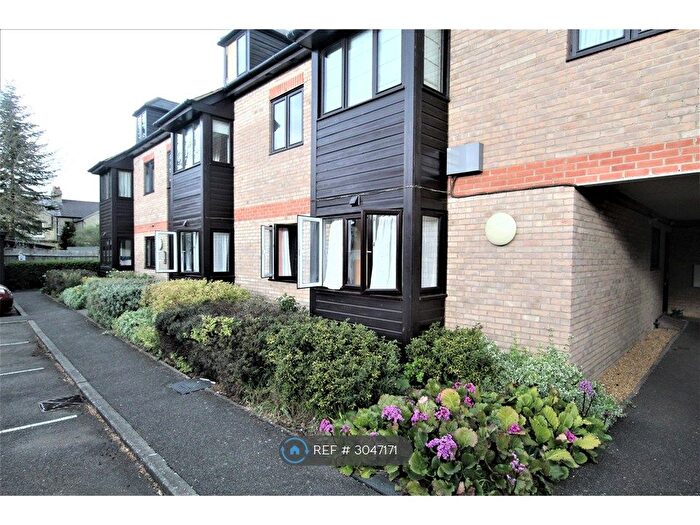 2 Bedroom Flat To Rent In St Margarets Square, Cambridge, CB1