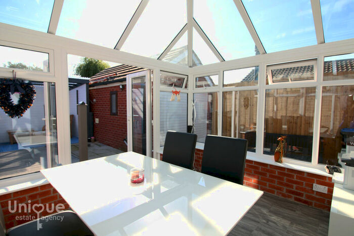 2 Bedroom Bungalow For Sale In Quail Holme Road, Knott End, Poulton-le-Fylde, FY6