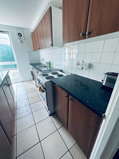 5 Bedroom Flat To Rent In Bayham Street, London, NW1