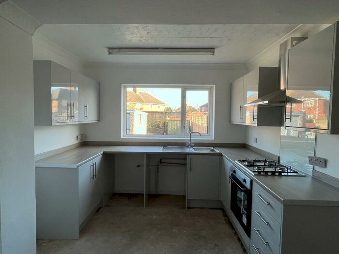 3 Bedroom House To Rent In South Road, Moorends, DN8