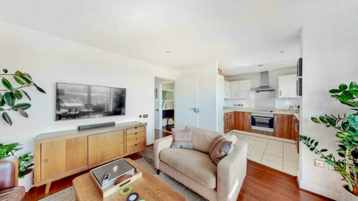 1 Bedroom Flat For Sale In Leyton Green Road, London, E10