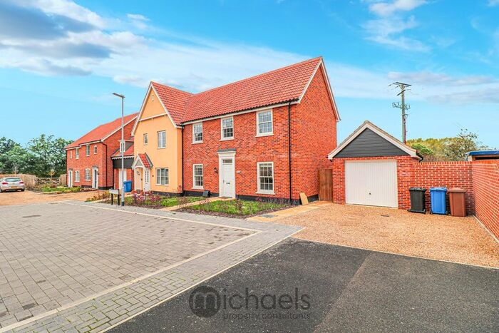 3 Bedroom Semi-Detached House For Sale In Fox Earth Close, Capel St Mary, Capel St Mary, IP9
