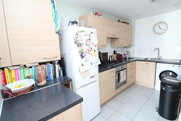 1 Bedroom Flat To Rent In Springfield Road, Brighton, BN1