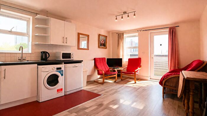 4 Bedroom Flat To Rent In Byron Street Mews, Byron Street Mews, Newcastle Upon Tyne, NE2