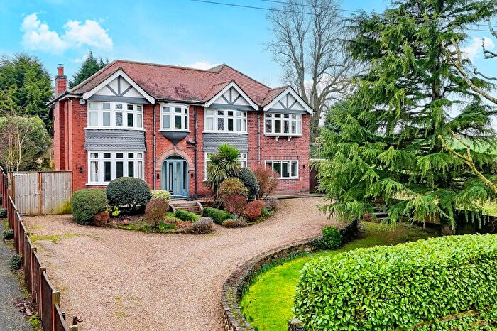 5 Bedroom Detached House For Sale In Old Epperstone Road, Lowdham, NG14