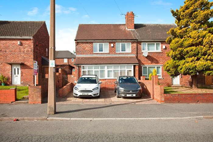 3 Bedroom Semi-Detached House For Sale In Cypress Road, Barnsley, S70
