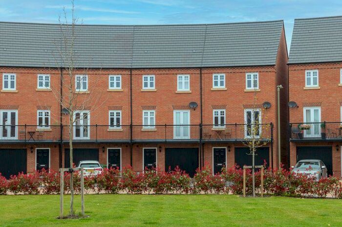 4 Bedroom Terraced House To Rent In Grove, OX12