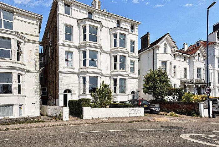 2 Bedroom Flat For Sale In Lennox Road South, Southsea, PO5