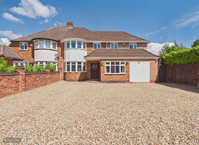 4 Bedroom Semi-Detached House For Sale In Chester Road, Erdington, Birmingham, B24
