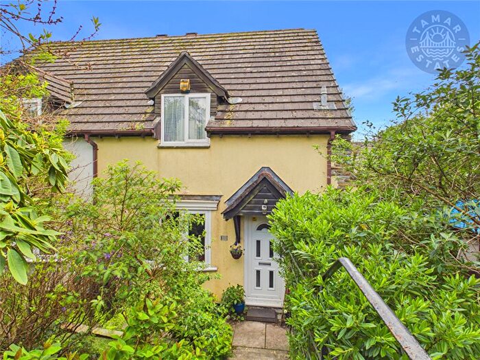 3 Bedroom Semi Detached House For Sale In Eastern Avenue, Liskeard, Cornwall, PL14